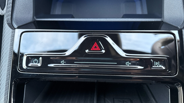 Ford Explorer 210kW Premium 77kWh 5dr Auto Electric Estate